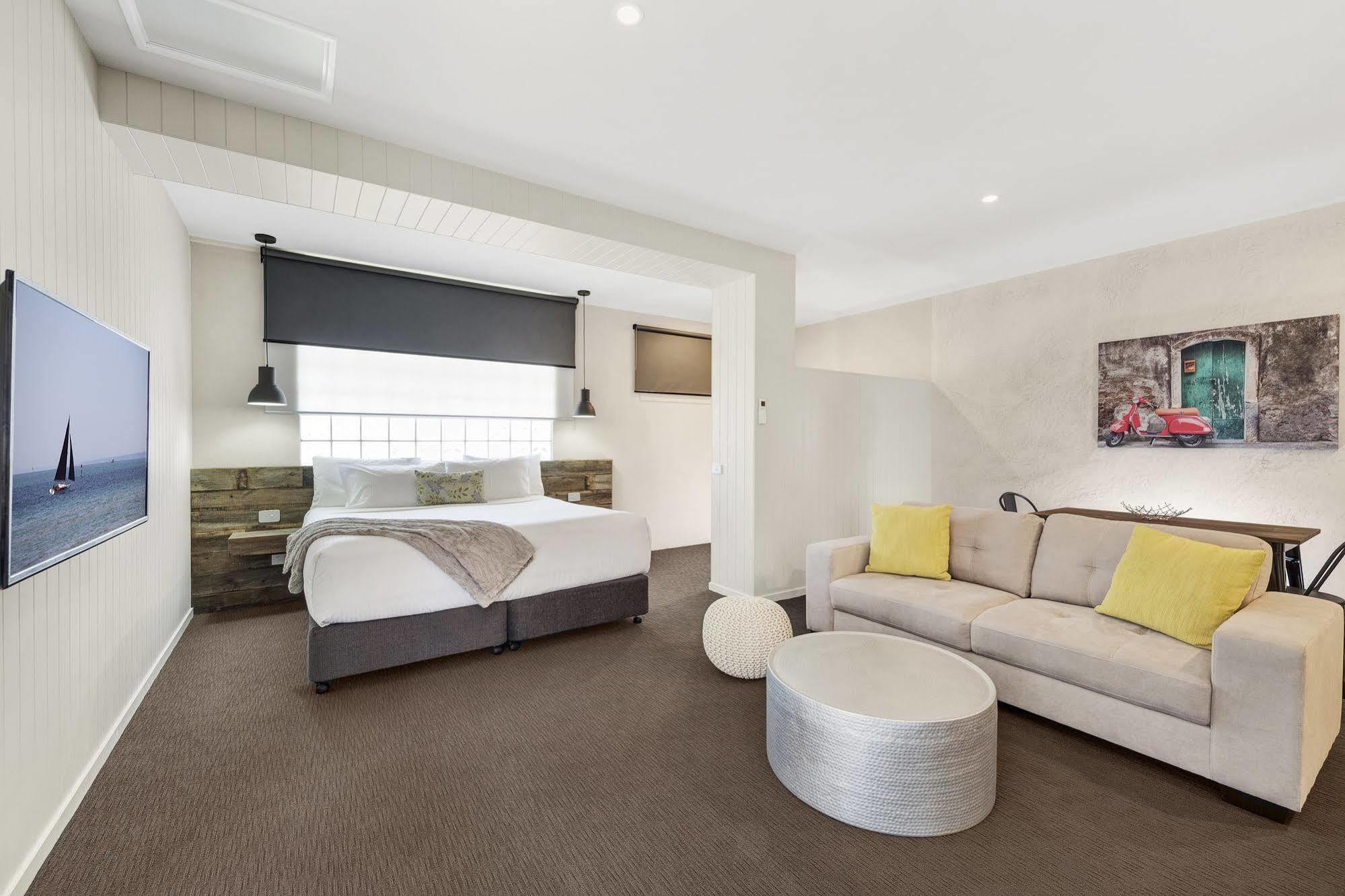 Moonlight Bay Apartments Rye Ngoại thất bức ảnh